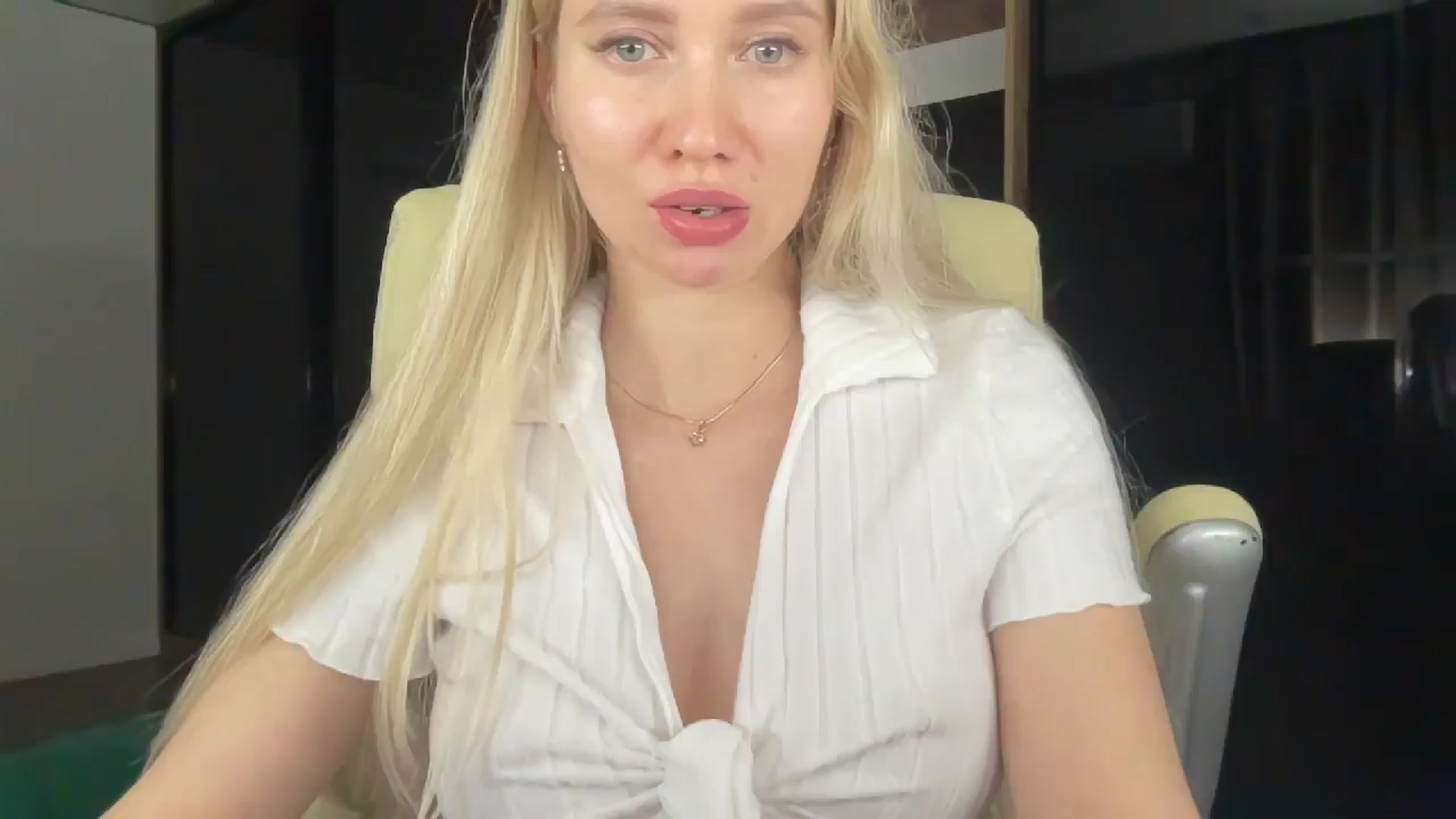 Gallery image thumbnail from Miss_Sylvia's myfreecams stream on, 04/26/2026, 21:34 image 4 of 20