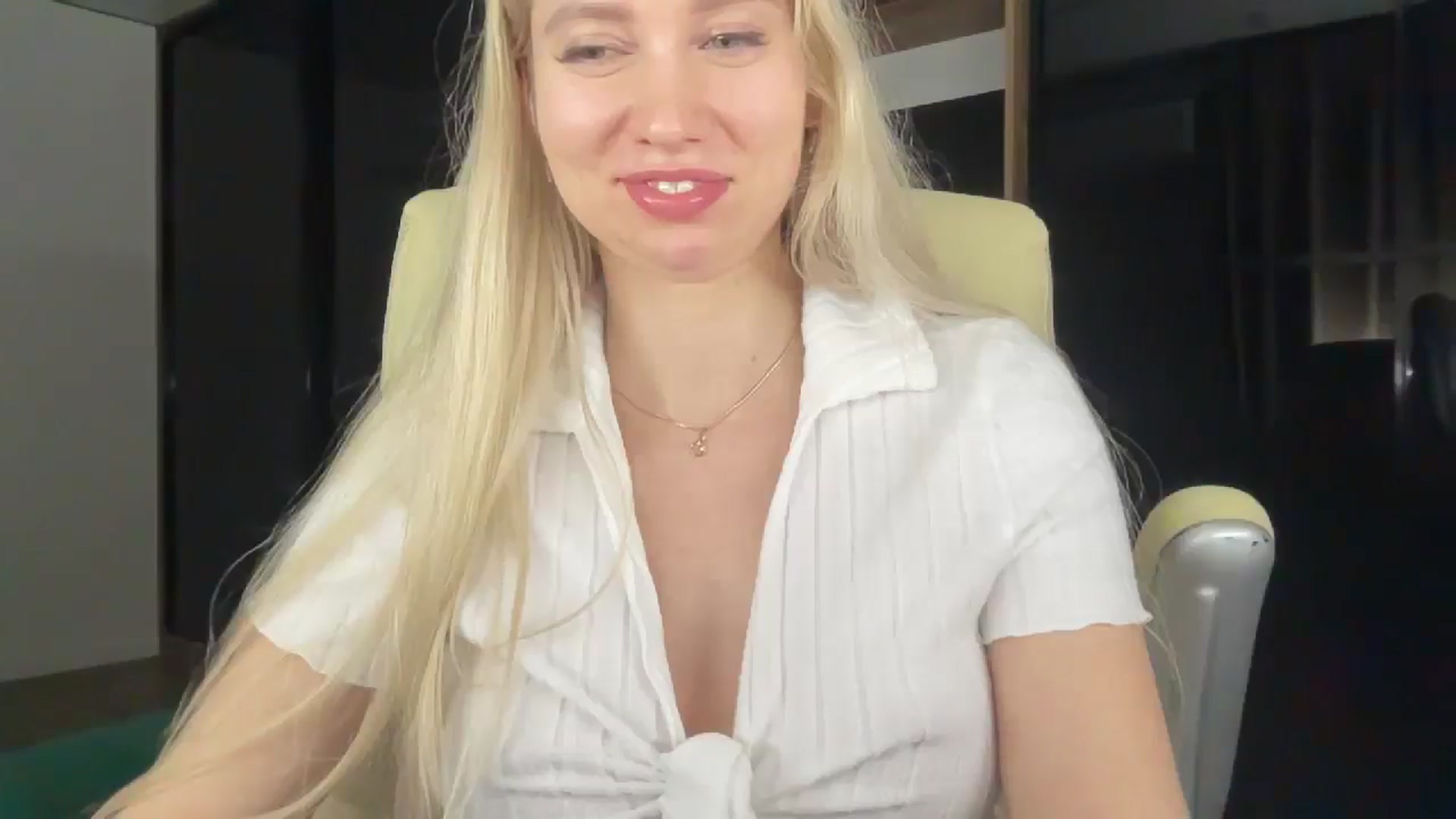 Gallery image thumbnail from Miss_Sylvia's myfreecams stream on, 04/26/2026, 21:34 image 8 of 20