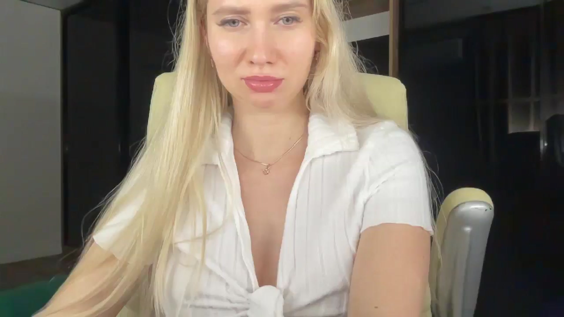 Gallery image thumbnail from Miss_Sylvia's myfreecams stream on, 04/26/2026, 21:34 image 7 of 20