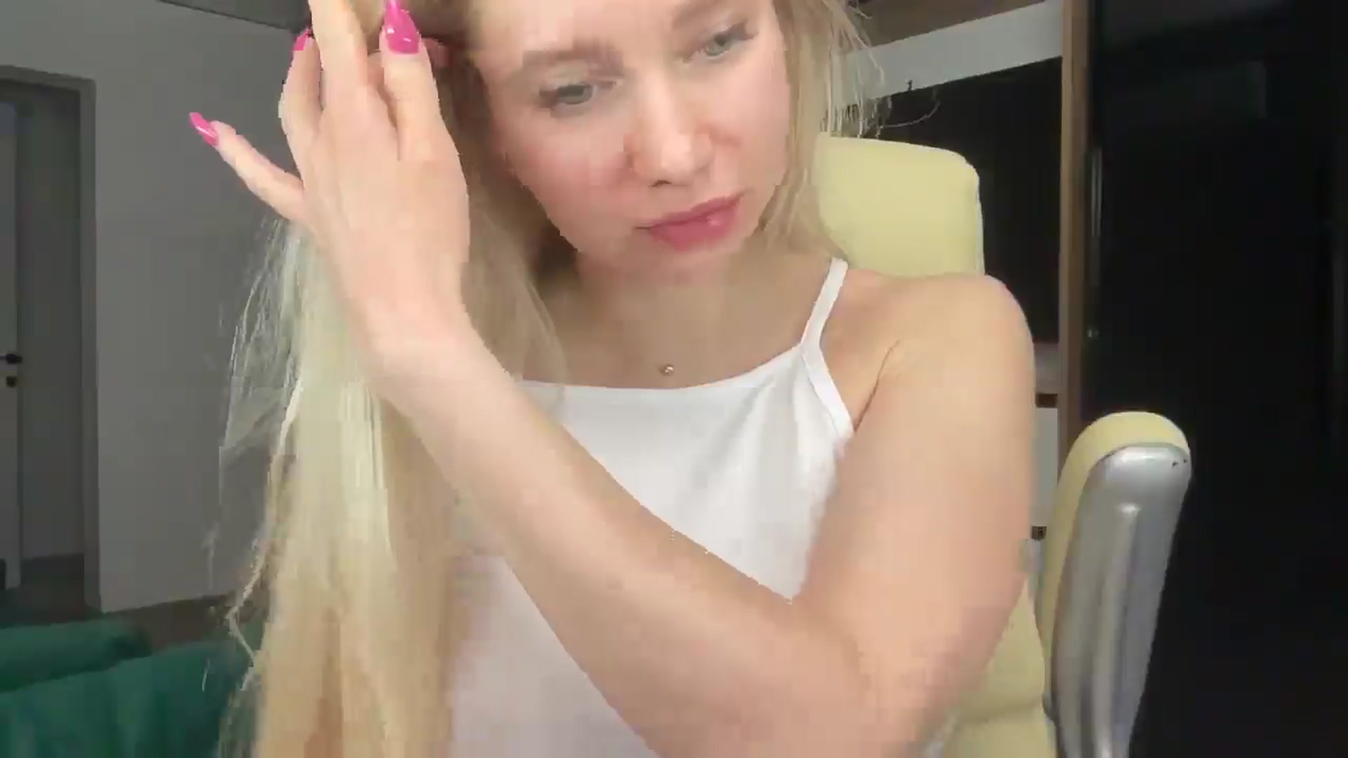 Gallery image thumbnail from Miss_Sylvia's myfreecams stream on, 04/30/2026, 19:07 image 19 of 20