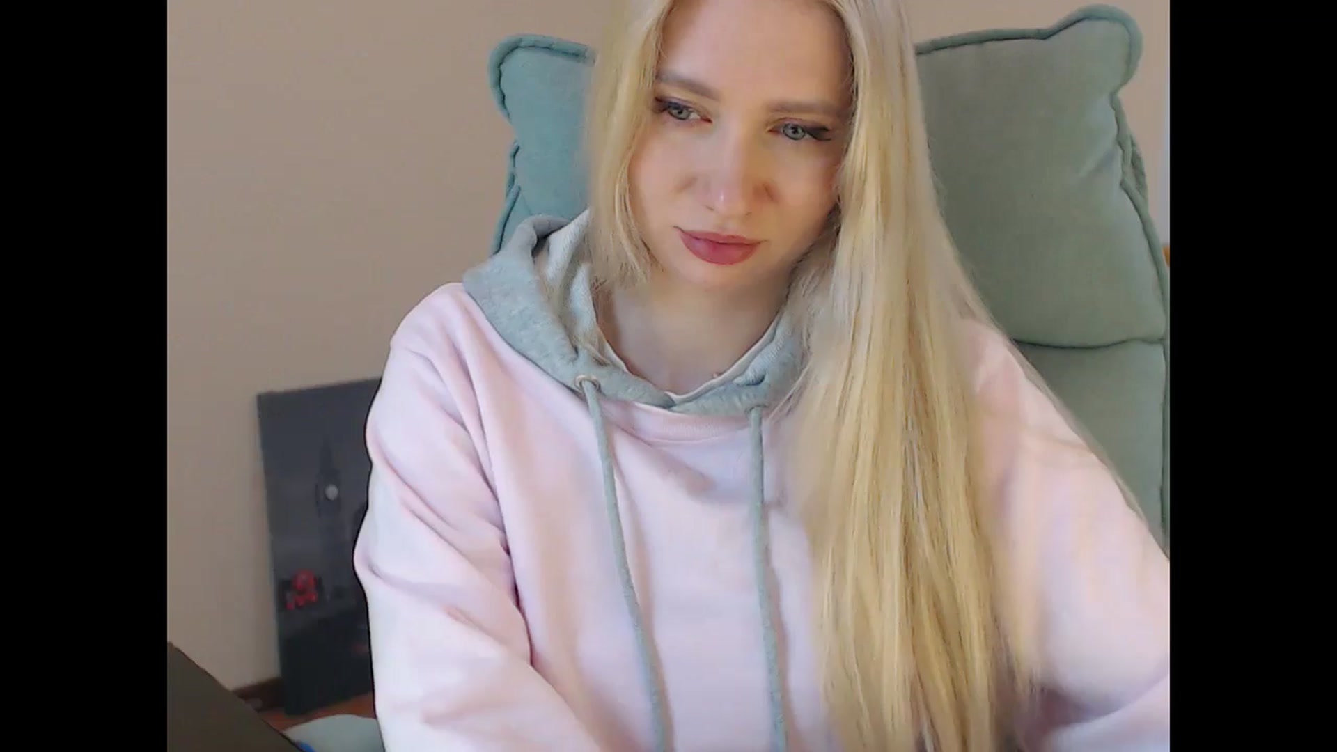 Gallery image thumbnail from Miss_Sylvia's myfreecams stream on, 05/01/2026, 16:55 image 6 of 20