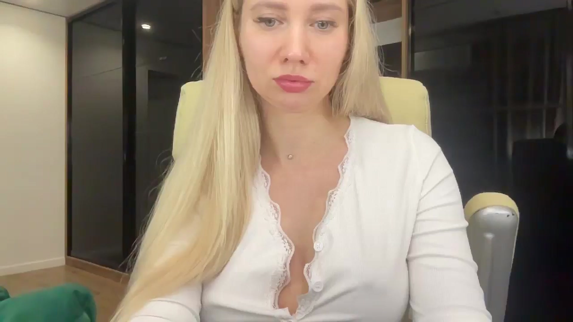Gallery image thumbnail from Miss_Sylvia's myfreecams stream on, 05/02/2026, 20:50 image 4 of 20