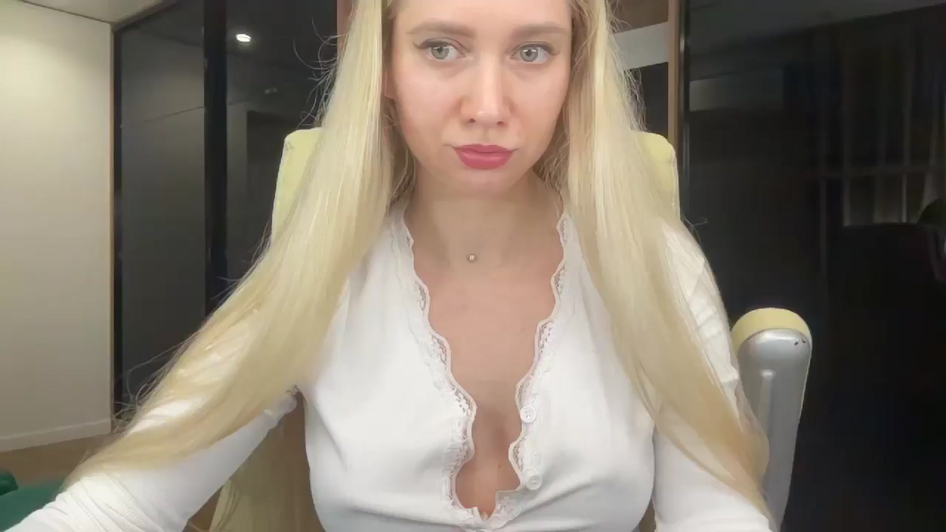Gallery image thumbnail from Miss_Sylvia's myfreecams stream on, 05/02/2026, 20:50 image 7 of 20