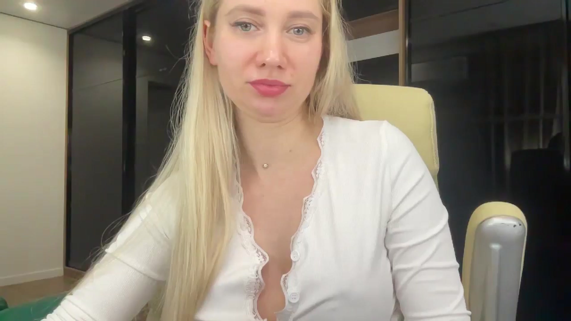 Gallery image thumbnail from Miss_Sylvia's myfreecams stream on, 05/02/2026, 20:50 image 2 of 20