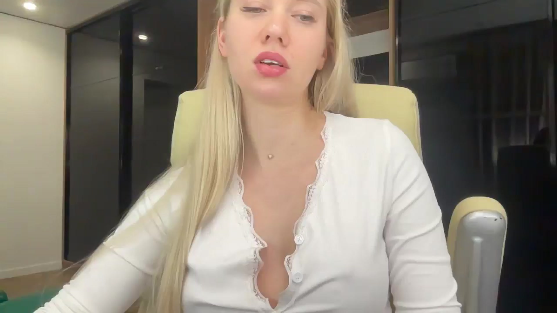 Gallery image thumbnail from Miss_Sylvia's myfreecams stream on, 05/02/2026, 20:50 image 1 of 20
