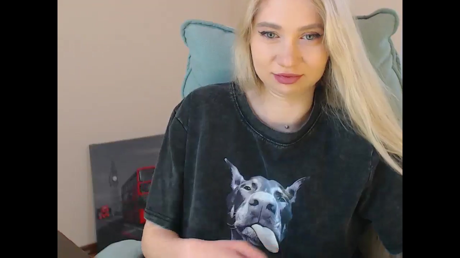 Gallery image thumbnail from Miss_Sylvia's myfreecams stream on, 05/04/2026, 18:39 image 4 of 20
