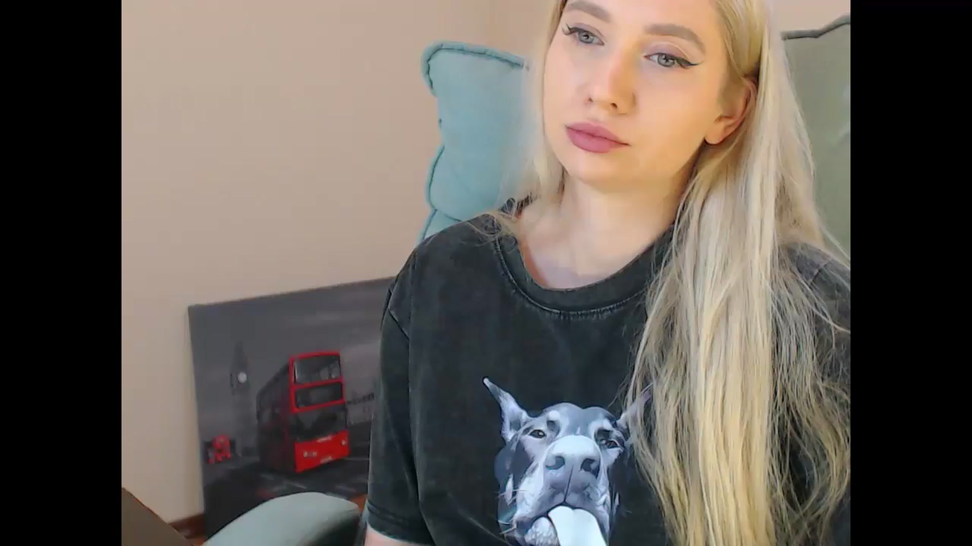 Gallery image thumbnail from Miss_Sylvia's myfreecams stream on, 05/04/2026, 18:39 image 6 of 20