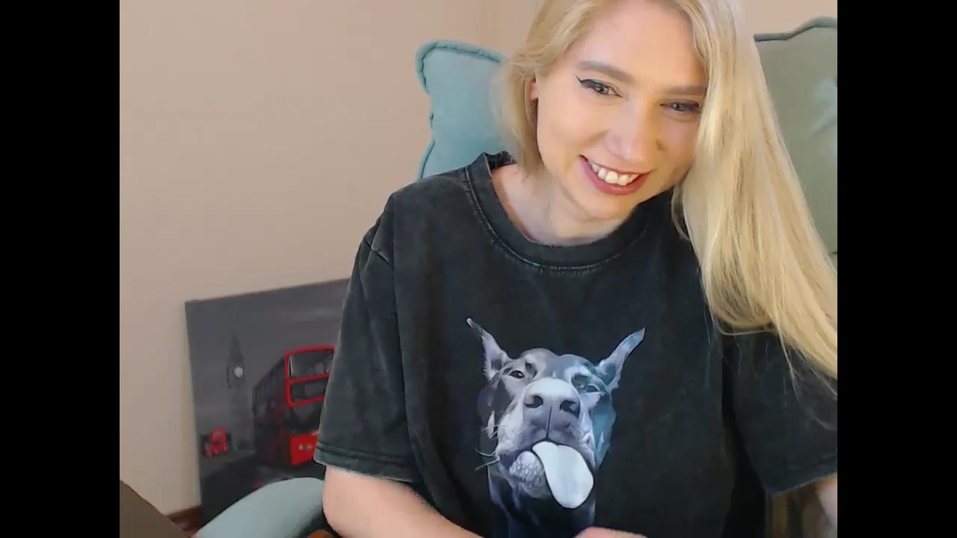 Gallery image thumbnail from Miss_Sylvia's myfreecams stream on, 05/04/2026, 18:39 image 16 of 20