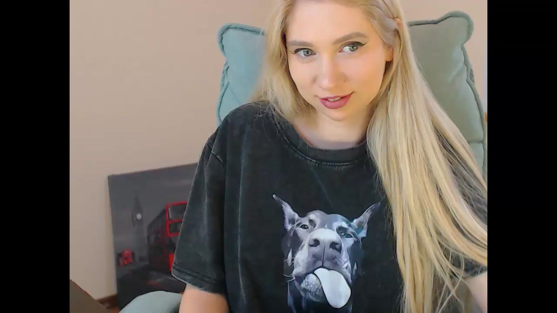 Gallery image thumbnail from Miss_Sylvia's myfreecams stream on, 05/04/2026, 18:39 image 7 of 20