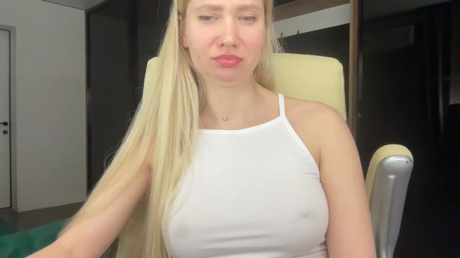Gallery image thumbnail from Miss_Sylvia's myfreecams stream on, 05/05/2026, 20:51 image 1 of 20