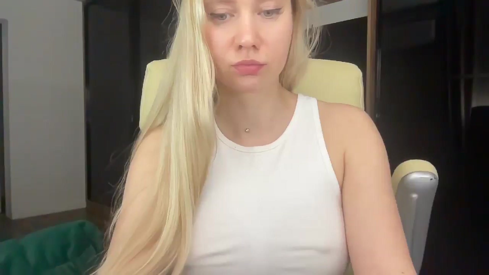 Gallery image thumbnail from Miss_Sylvia's myfreecams stream on, 05/06/2026, 24:02 image 2 of 20