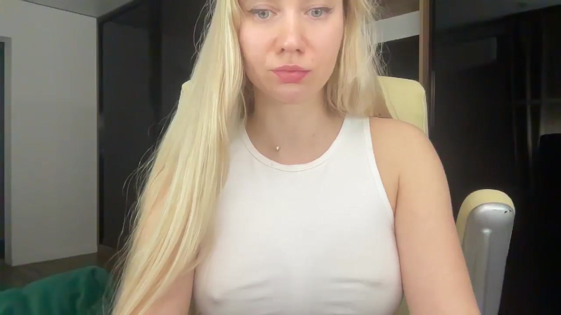 Gallery image thumbnail from Miss_Sylvia's myfreecams stream on, 05/06/2026, 24:02 image 4 of 20