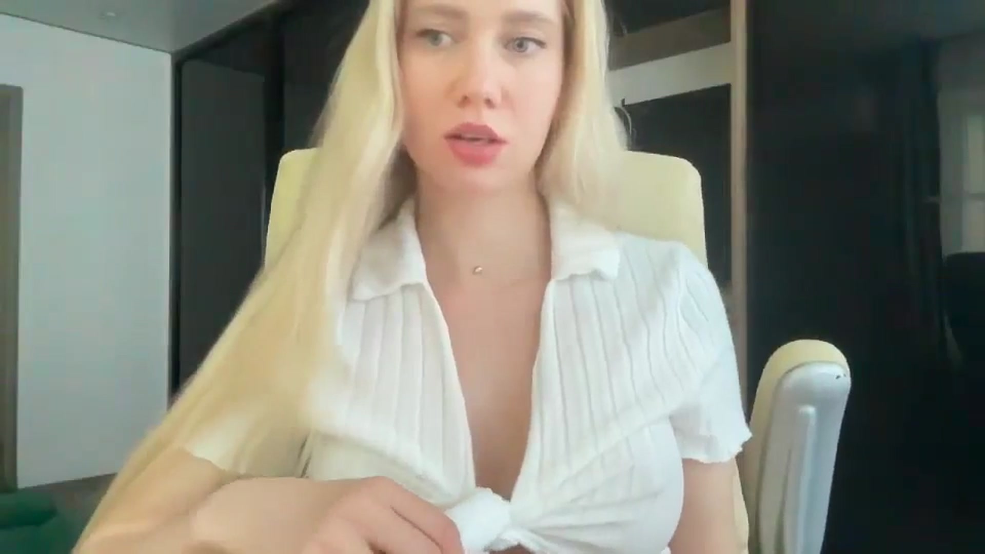 Gallery image thumbnail from Miss_Sylvia's myfreecams stream on, 05/07/2026, 15:49 image 8 of 20