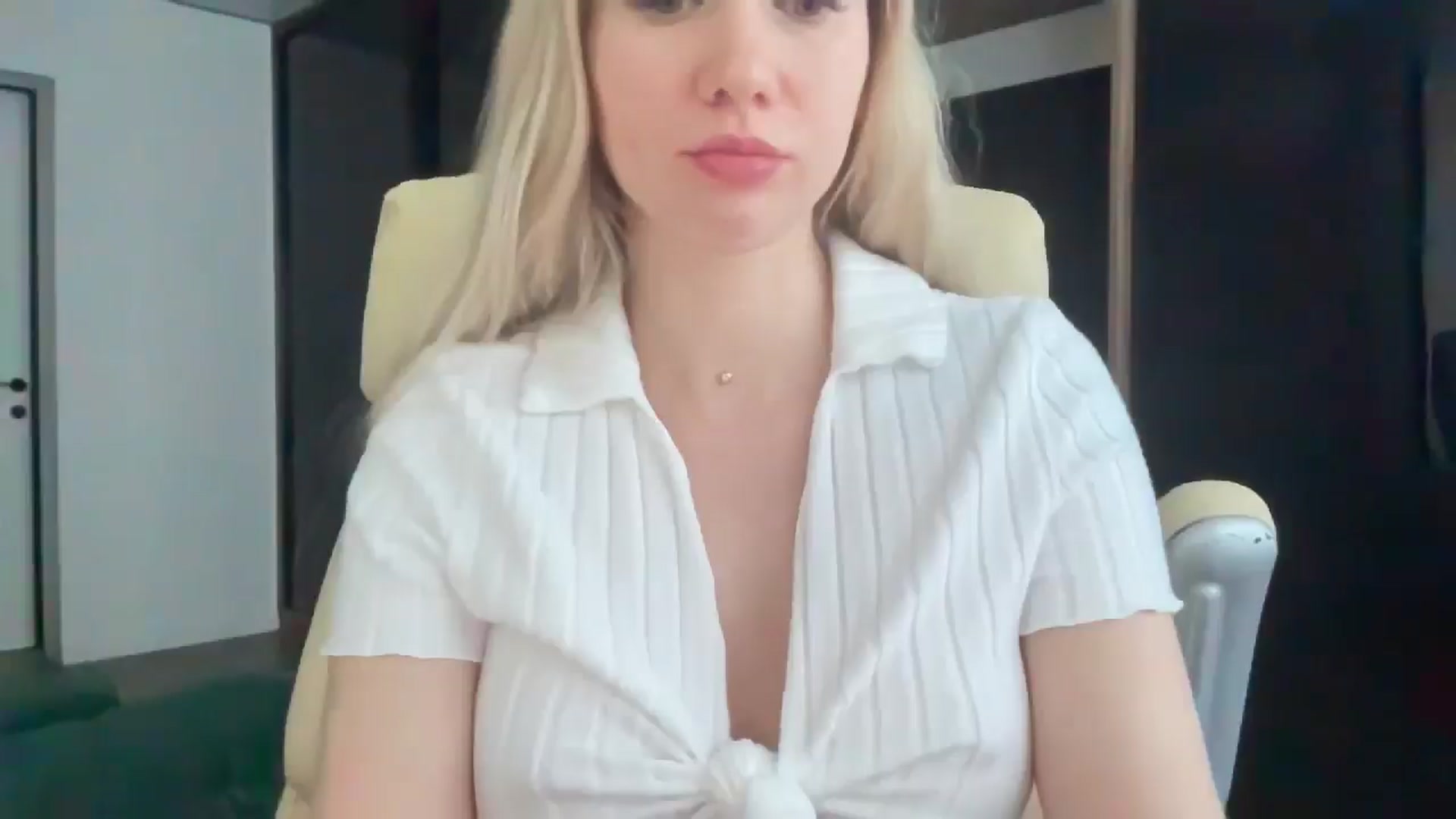 Gallery image thumbnail from Miss_Sylvia's myfreecams stream on, 05/07/2026, 16:58 image 9 of 20
