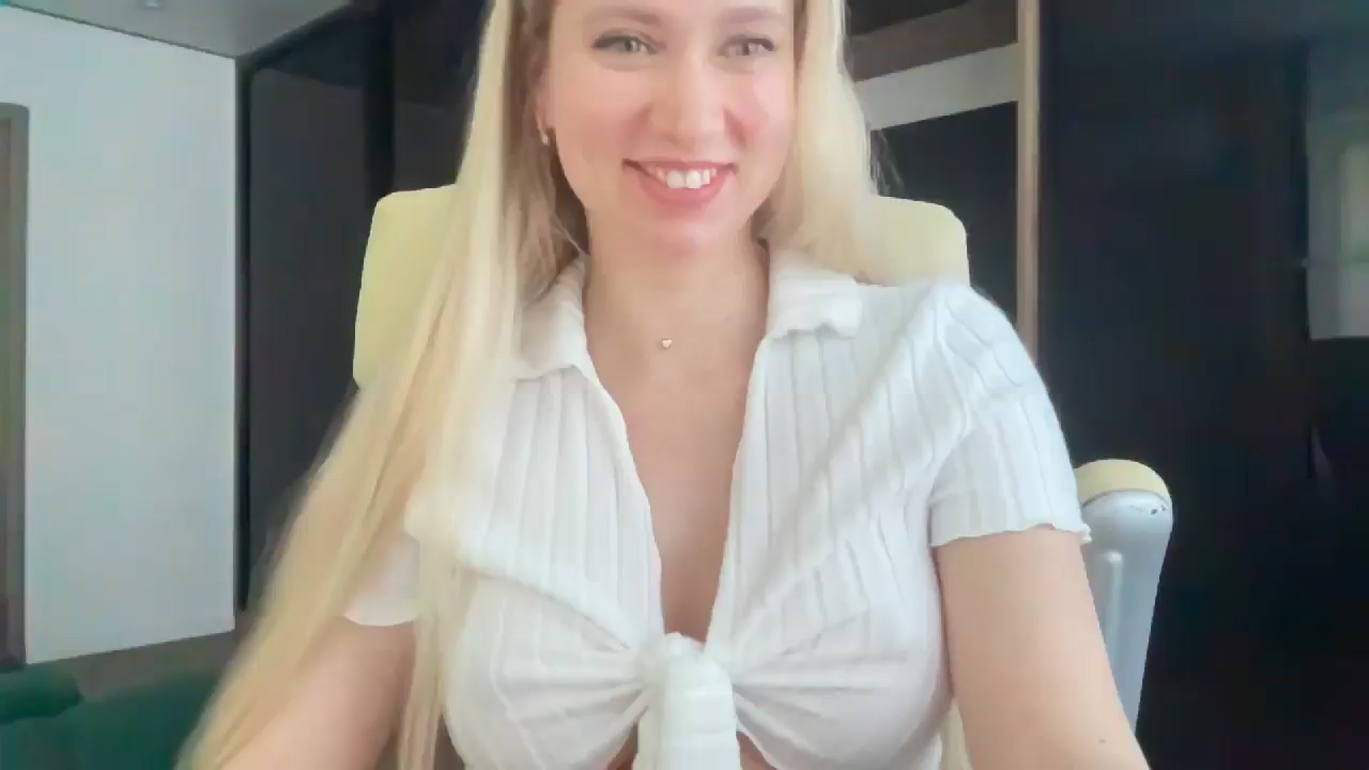 Gallery image thumbnail from Miss_Sylvia's myfreecams stream on, 05/07/2026, 16:58 image 1 of 20