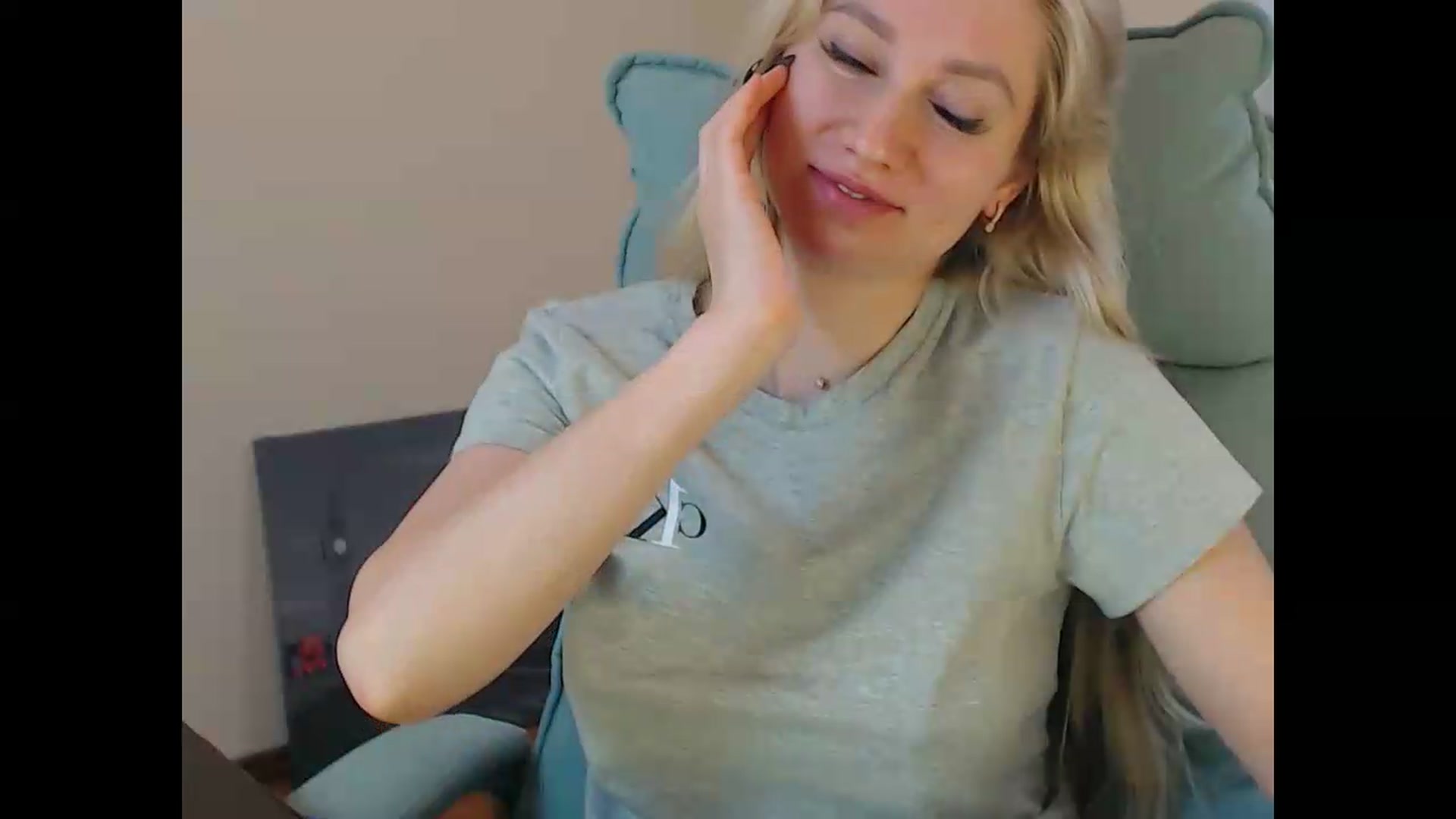 Gallery image thumbnail from Miss_Sylvia's myfreecams stream on, 05/08/2026, 15:37 image 11 of 20