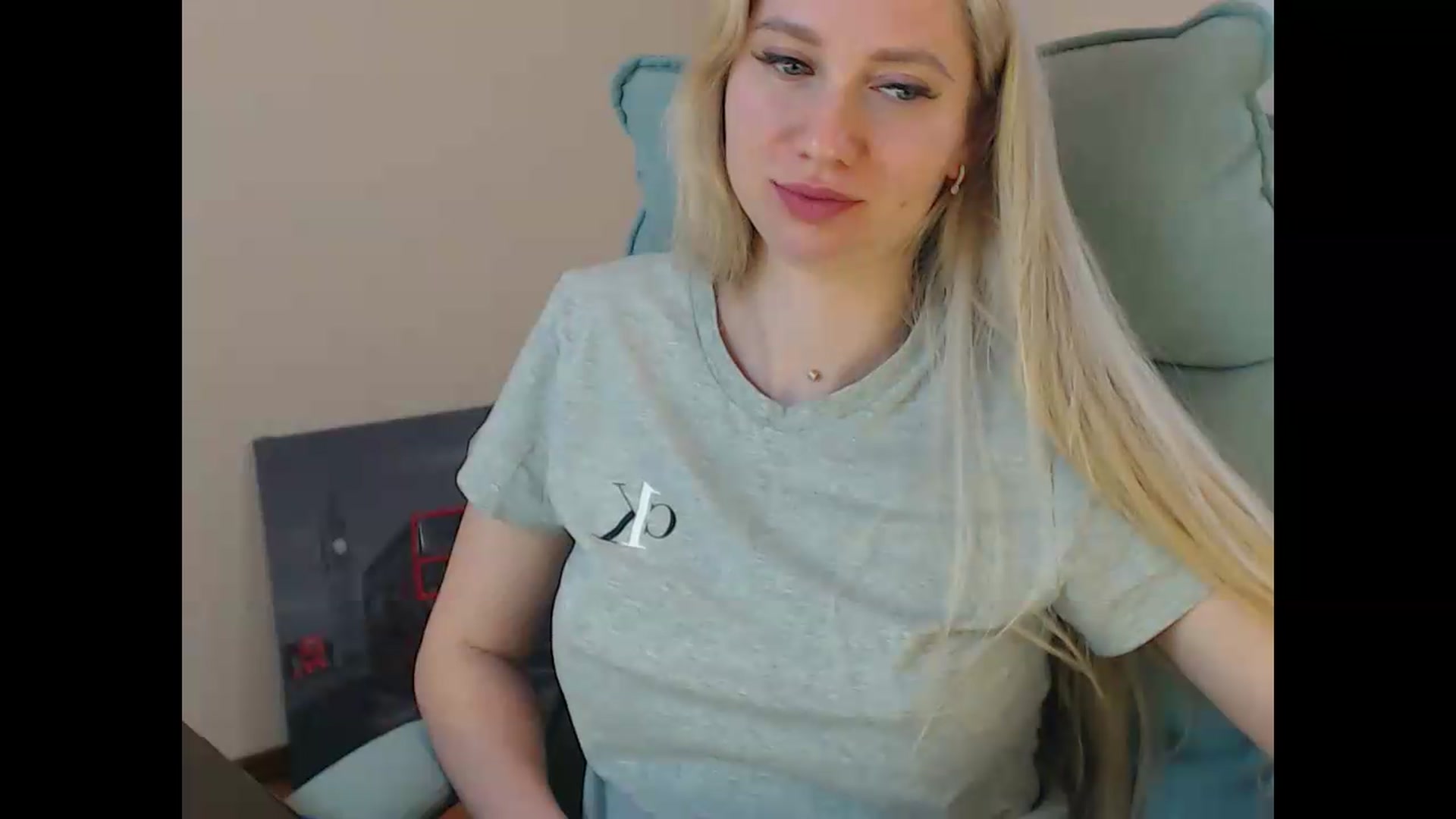 Gallery image thumbnail from Miss_Sylvia's myfreecams stream on, 05/08/2026, 15:37 image 10 of 20