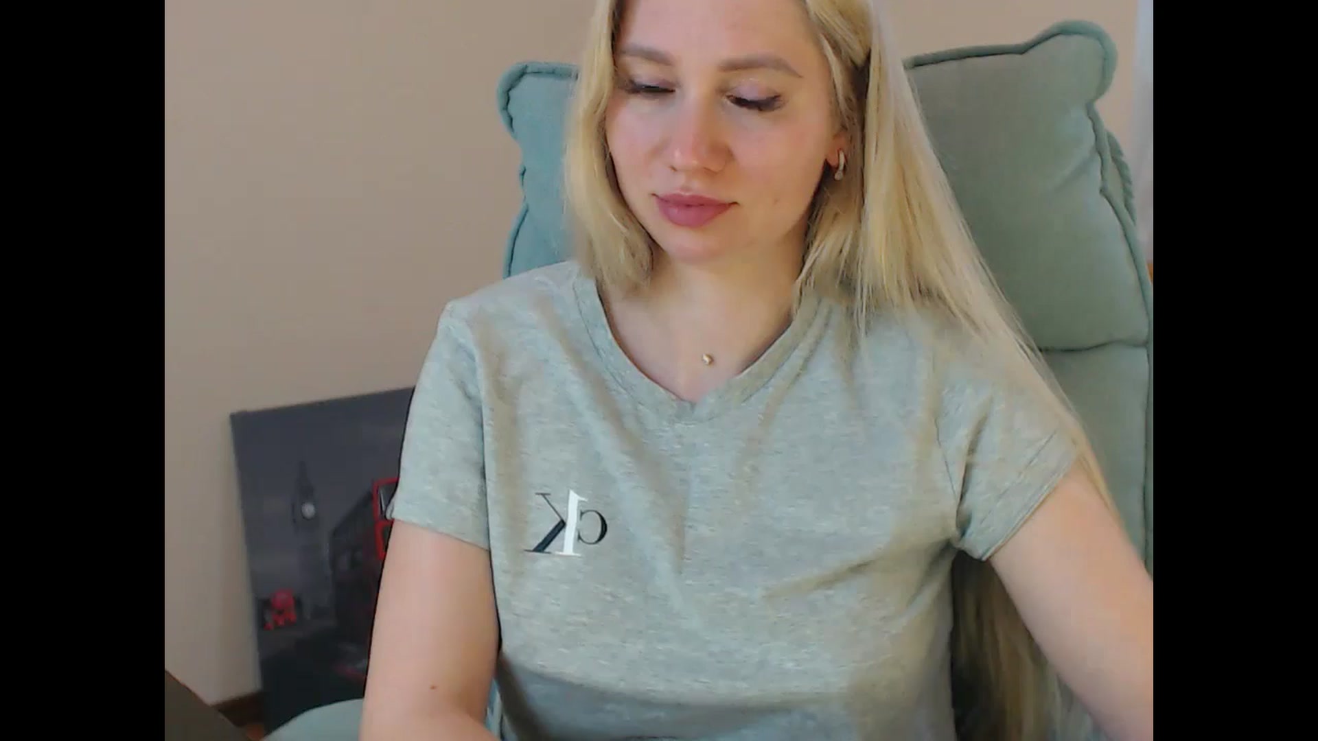 Gallery image thumbnail from Miss_Sylvia's myfreecams stream on, 05/08/2026, 19:27 image 3 of 20