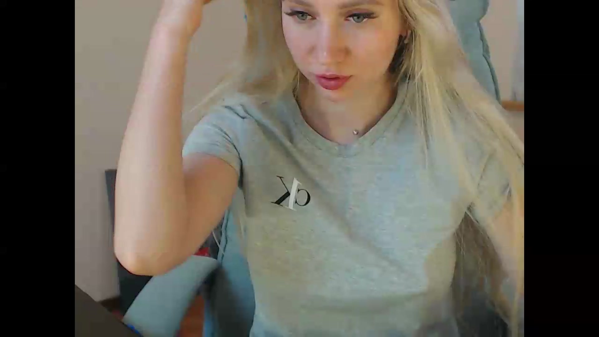 Gallery image thumbnail from Miss_Sylvia's myfreecams stream on, 05/08/2026, 20:17 image 15 of 20