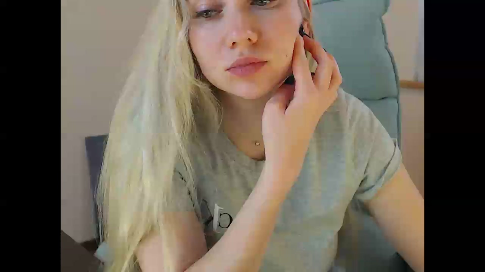 Gallery image thumbnail from Miss_Sylvia's myfreecams stream on, 05/08/2026, 20:17 image 10 of 20