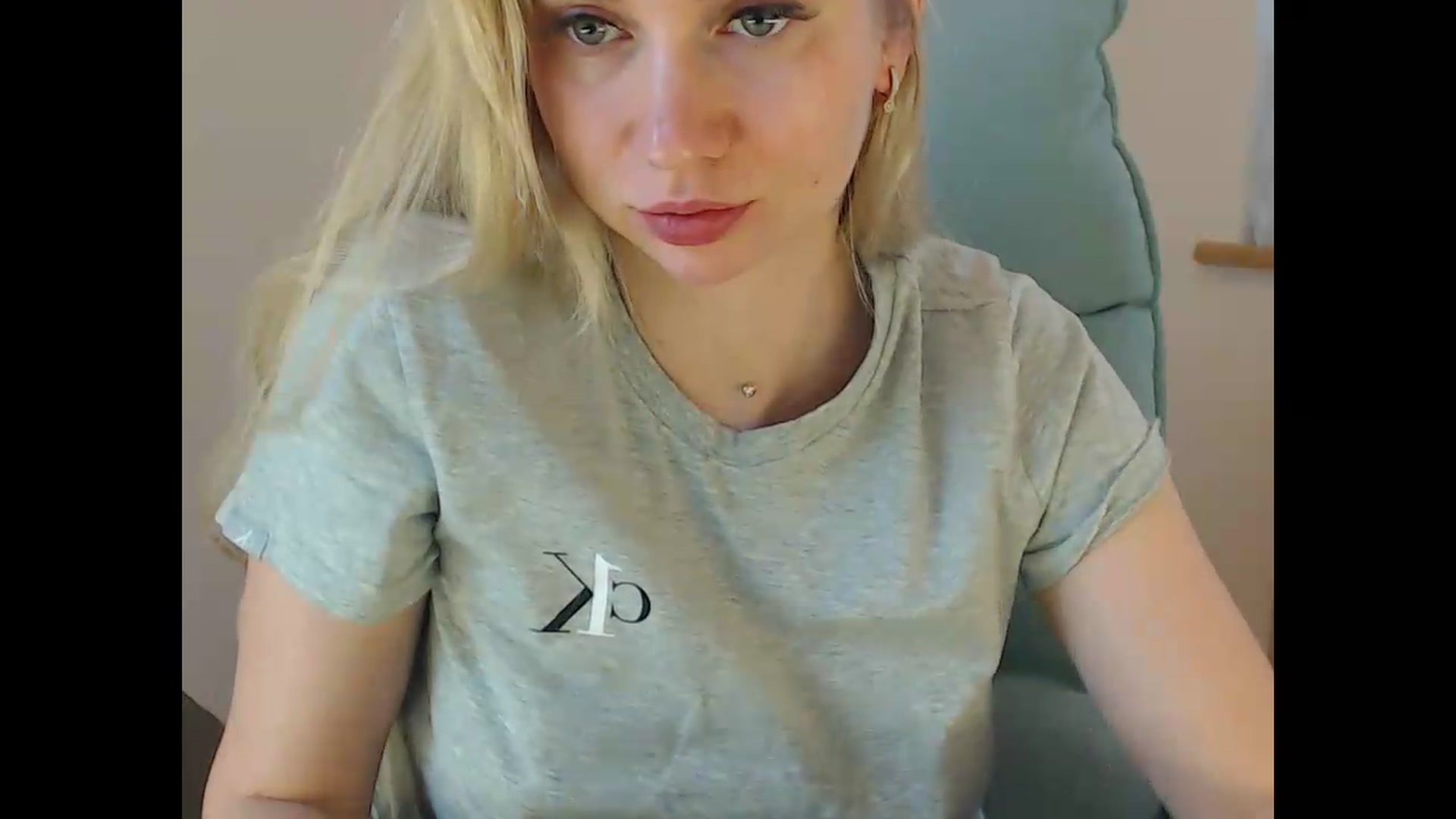 Gallery image thumbnail from Miss_Sylvia's myfreecams stream on, 05/08/2026, 20:17 image 8 of 20