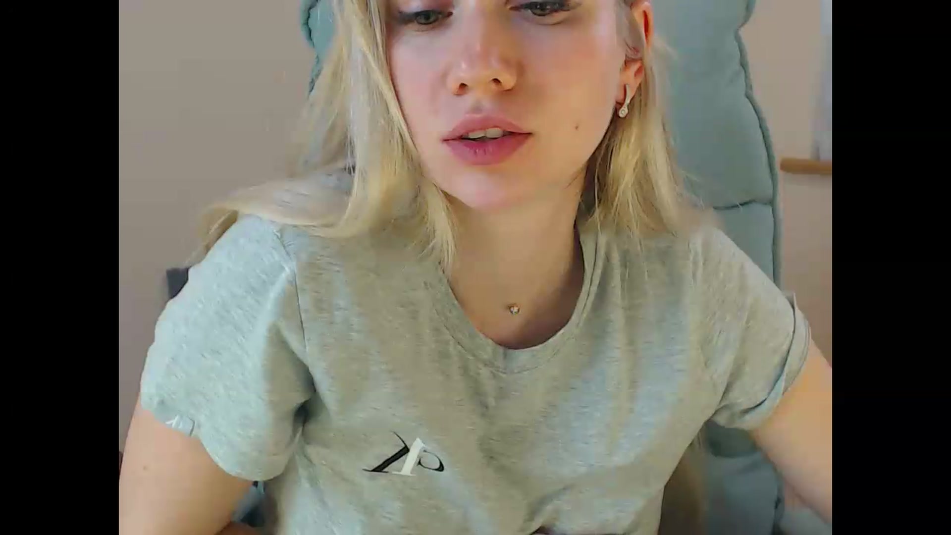 Gallery image thumbnail from Miss_Sylvia's myfreecams stream on, 05/08/2026, 20:17 image 7 of 20