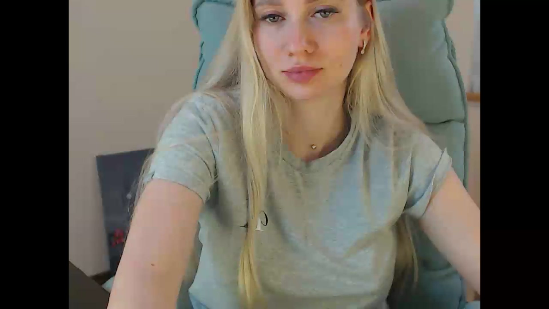 Gallery image thumbnail from Miss_Sylvia's myfreecams stream on, 05/08/2026, 20:17 image 4 of 20