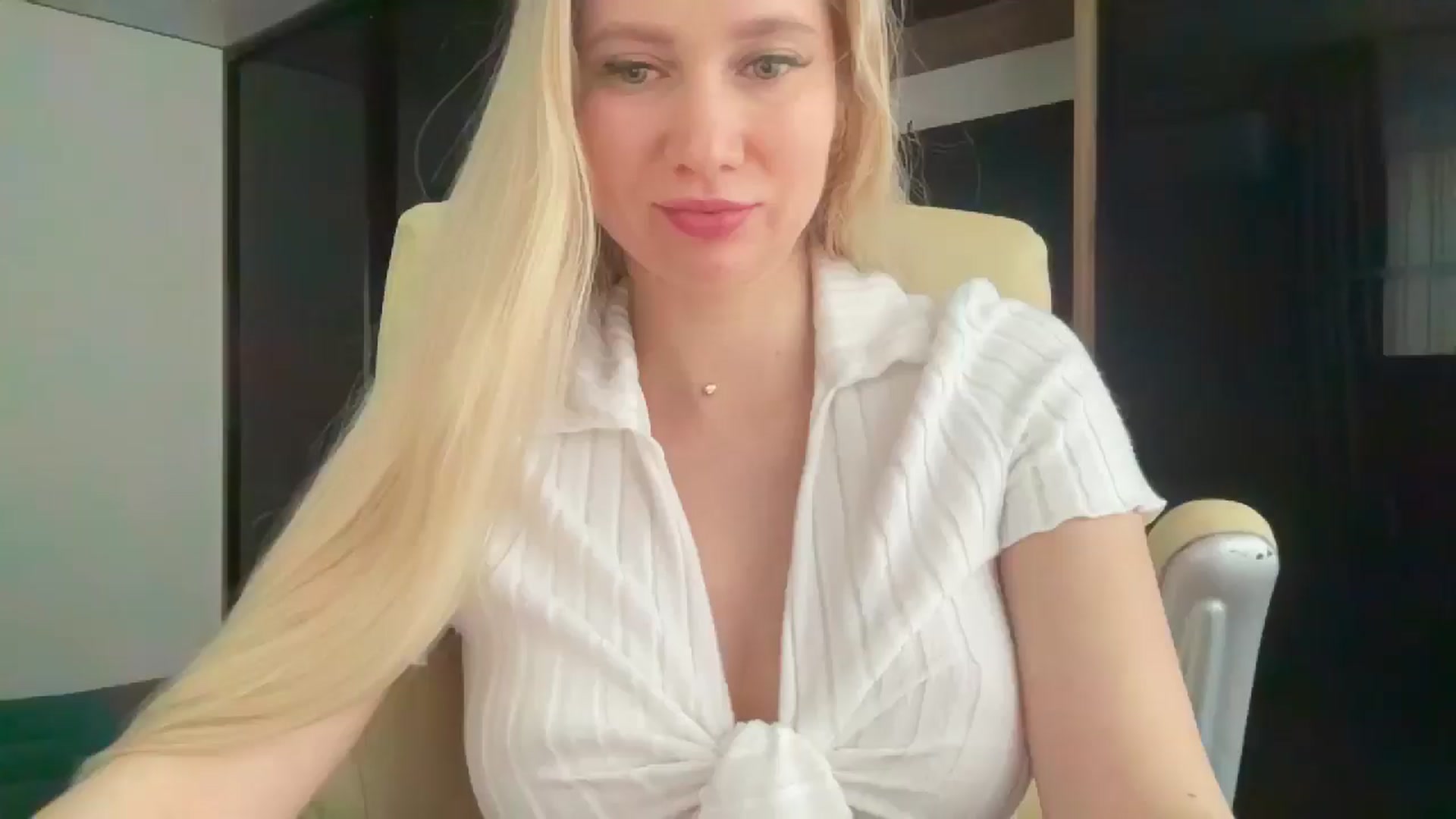 Gallery image thumbnail from Miss_Sylvia's myfreecams stream on, 05/10/2026, 16:02 image 18 of 20