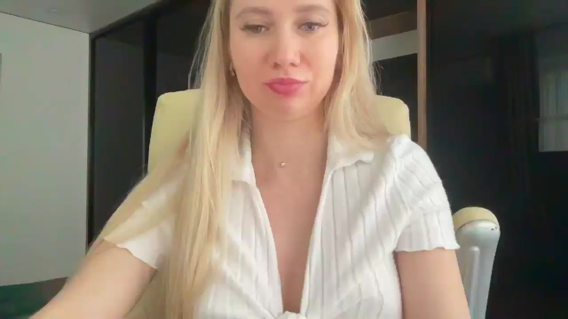 Gallery image thumbnail from Miss_Sylvia's myfreecams stream on, 05/10/2026, 16:02 image 14 of 20