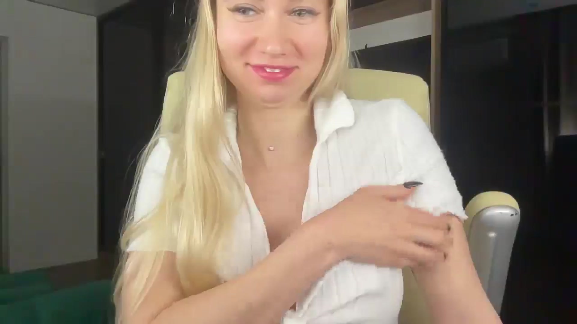 Gallery image thumbnail from Miss_Sylvia's myfreecams stream on, 05/10/2026, 18:33 image 20 of 20