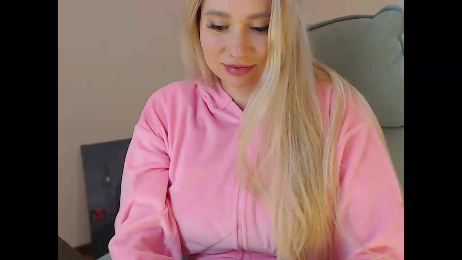 Gallery image thumbnail from Miss_Sylvia's myfreecams stream on, 05/11/2026, 17:59 image 7 of 20
