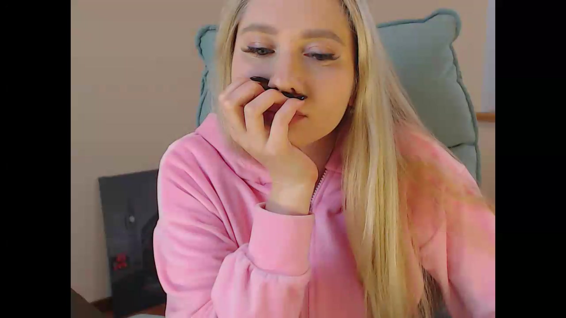 Gallery image thumbnail from Miss_Sylvia's myfreecams stream on, 05/11/2026, 17:59 image 3 of 20