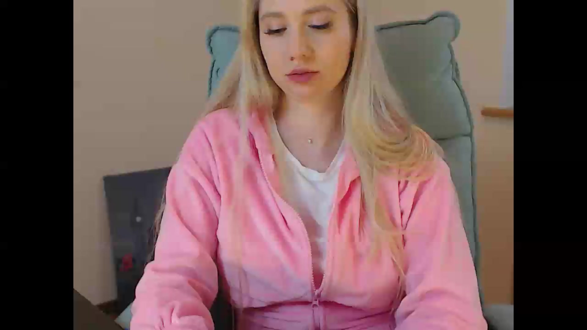 Gallery image thumbnail from Miss_Sylvia's myfreecams stream on, 05/11/2026, 20:15 image 9 of 20