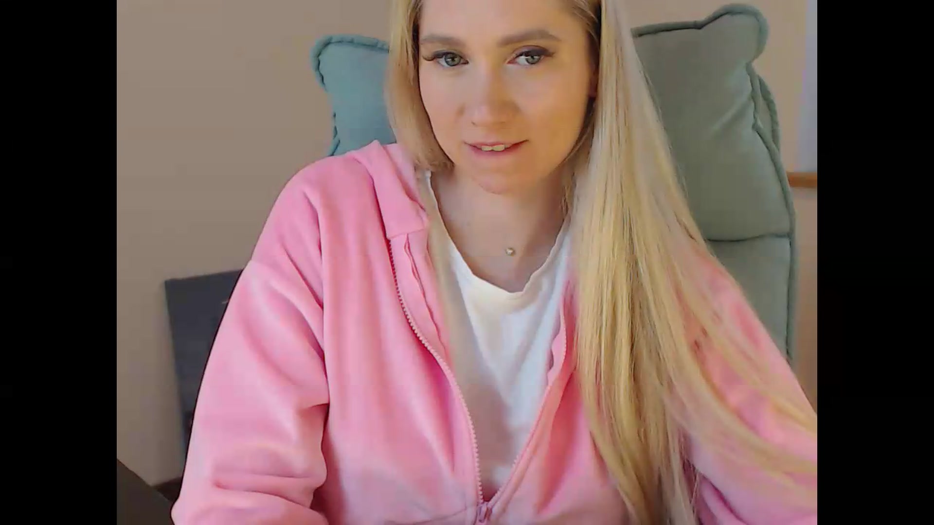 Gallery image thumbnail from Miss_Sylvia's myfreecams stream on, 05/11/2026, 20:15 image 19 of 20