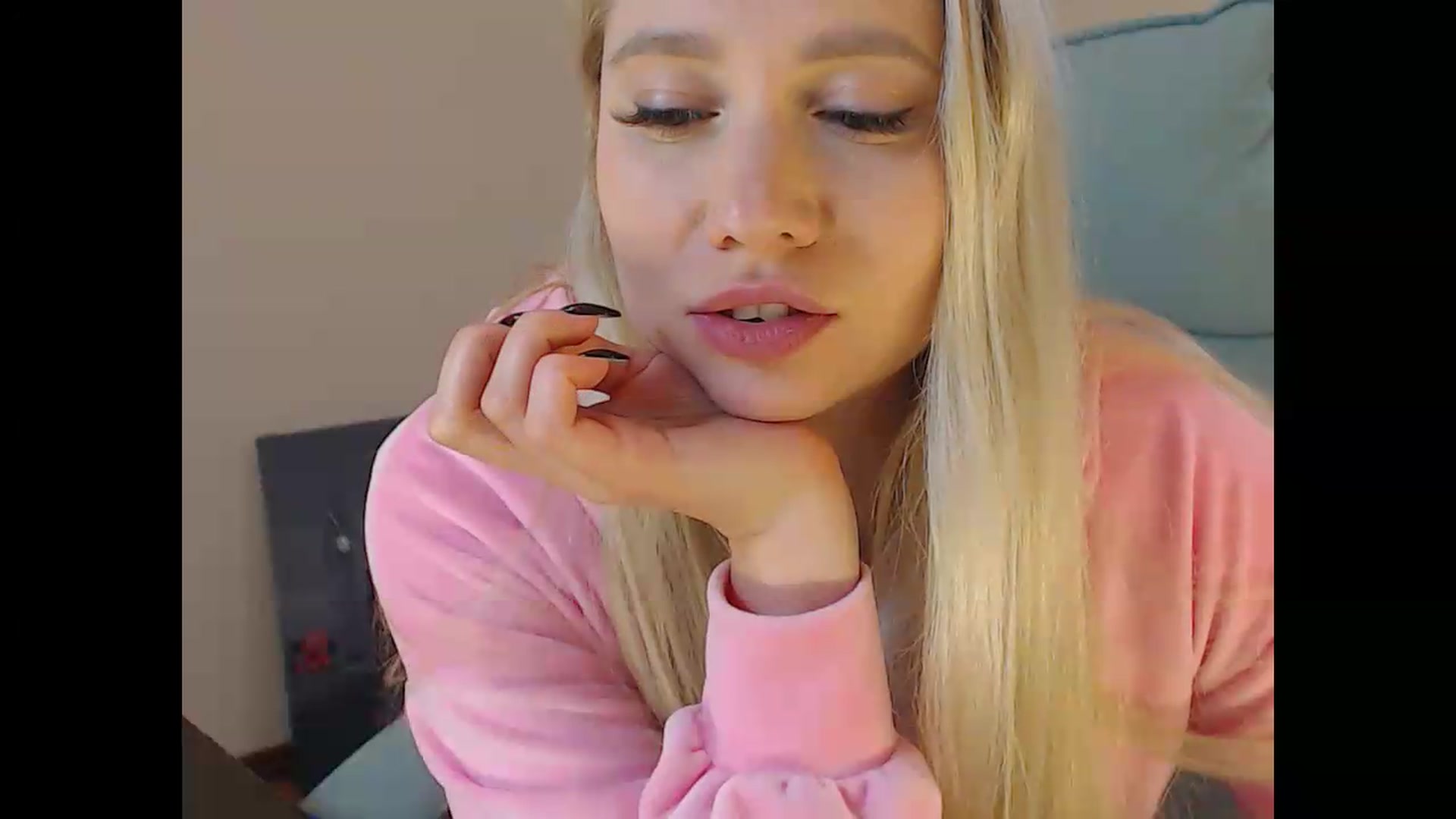 Gallery image thumbnail from Miss_Sylvia's myfreecams stream on, 05/11/2026, 20:15 image 15 of 20
