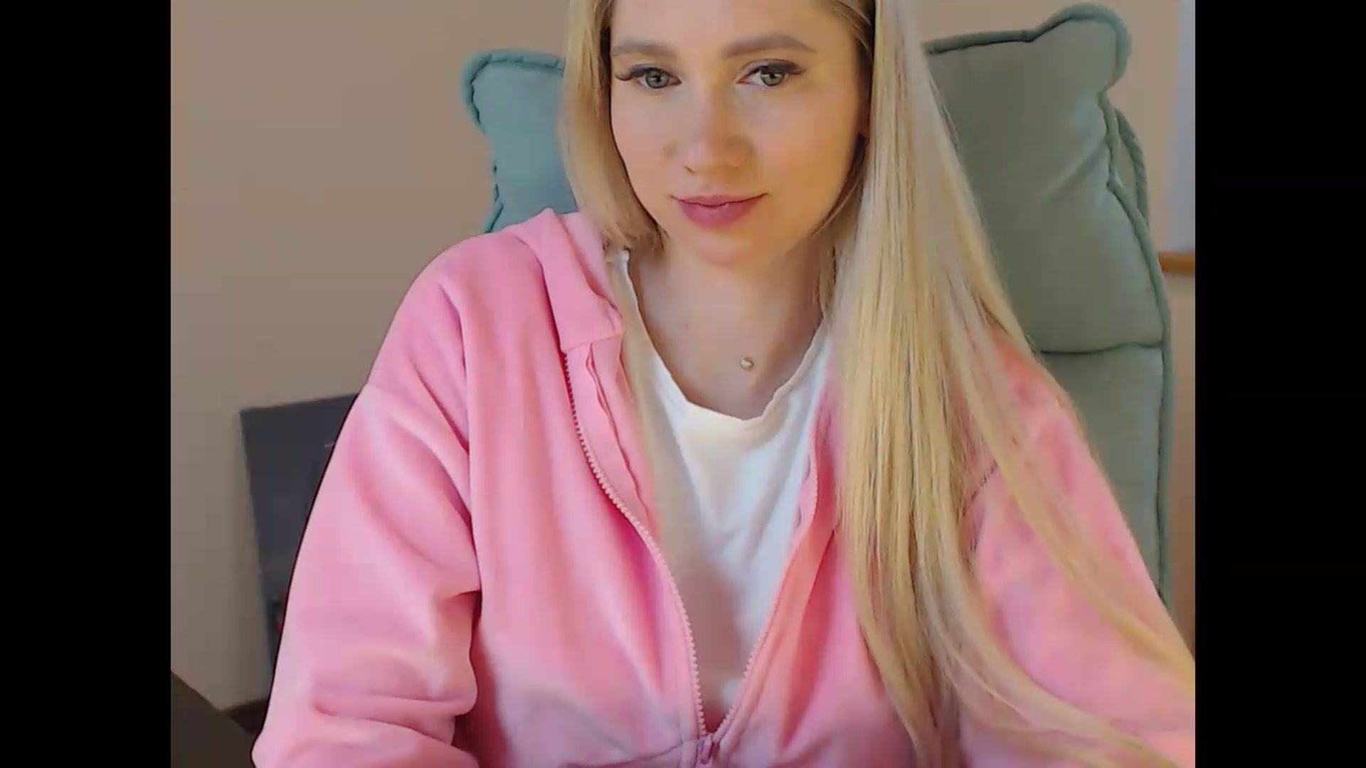 Gallery image thumbnail from Miss_Sylvia's myfreecams stream on, 05/11/2026, 20:15 image 20 of 20