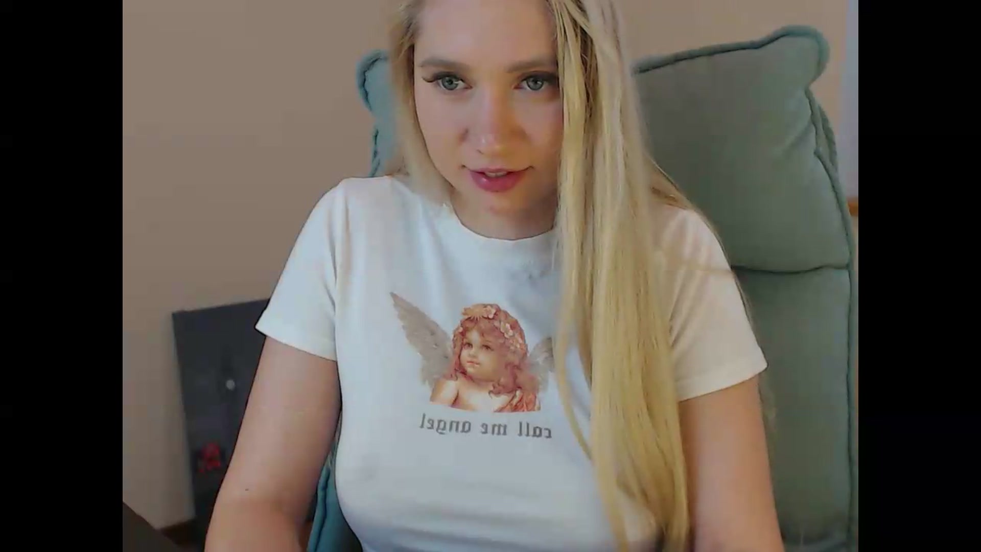 Gallery image thumbnail from Miss_Sylvia's myfreecams stream on, 05/12/2026, 17:12 image 3 of 20