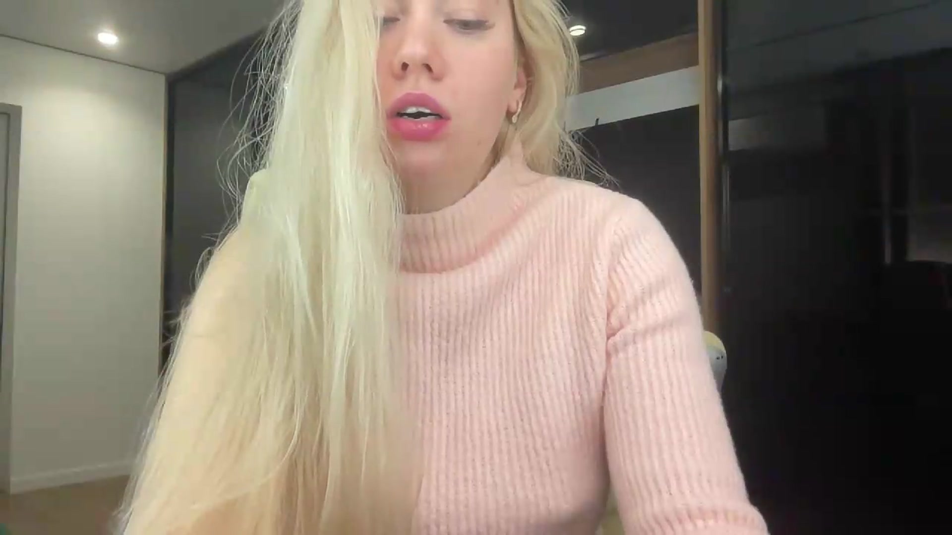 Gallery image thumbnail from Miss_Sylvia's myfreecams stream on, 05/13/2026, 20:04 image 3 of 20