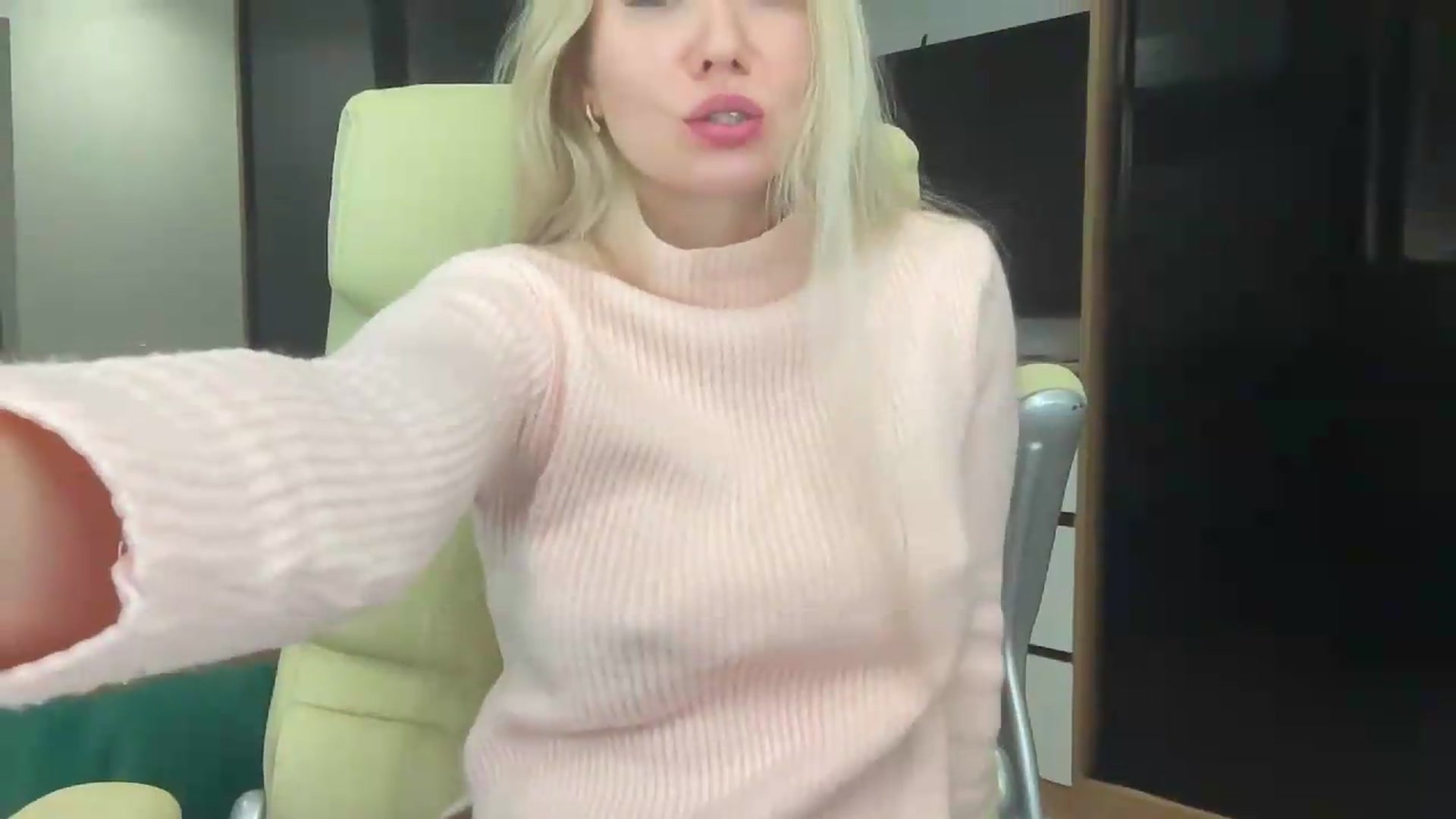 Gallery image thumbnail from Miss_Sylvia's myfreecams stream on, 05/13/2026, 20:04 image 9 of 20
