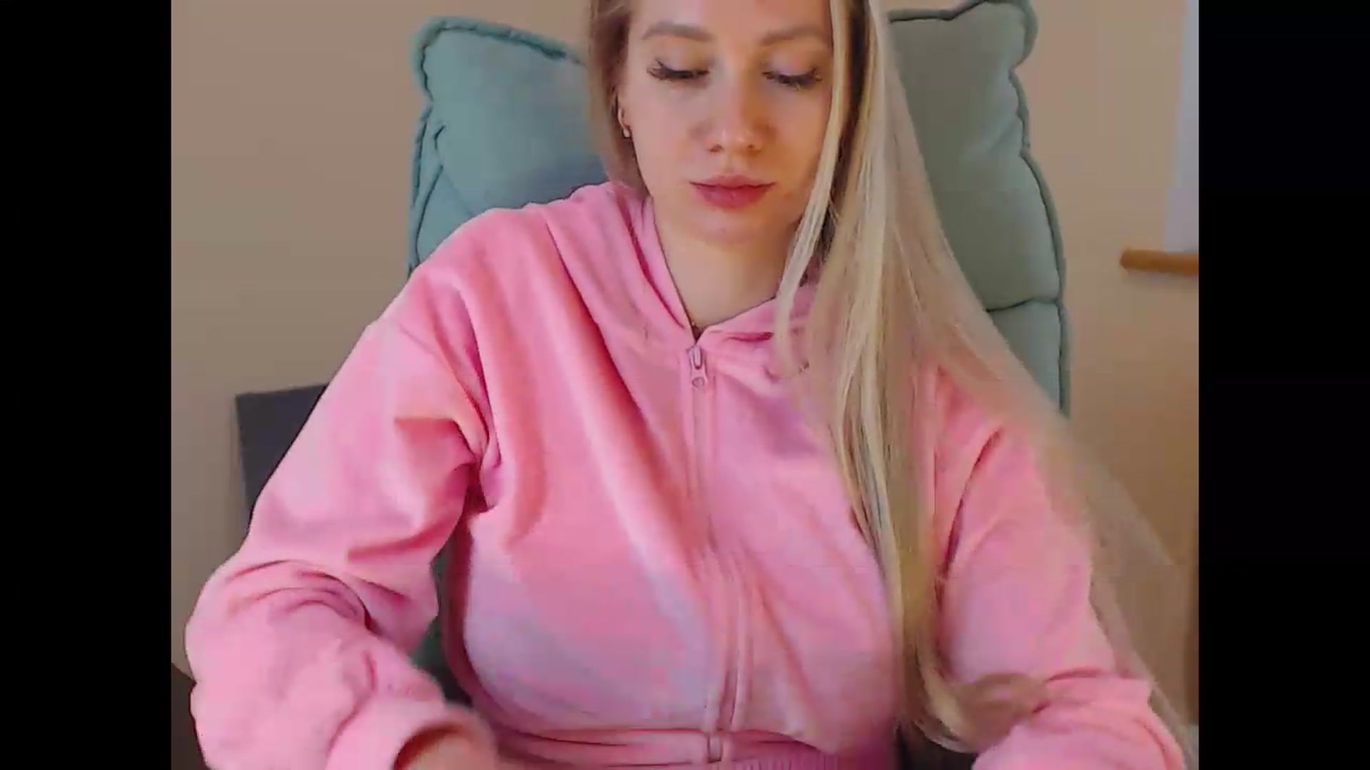 Gallery image thumbnail from Miss_Sylvia's myfreecams stream on, 05/17/2026, 19:55 image 7 of 20