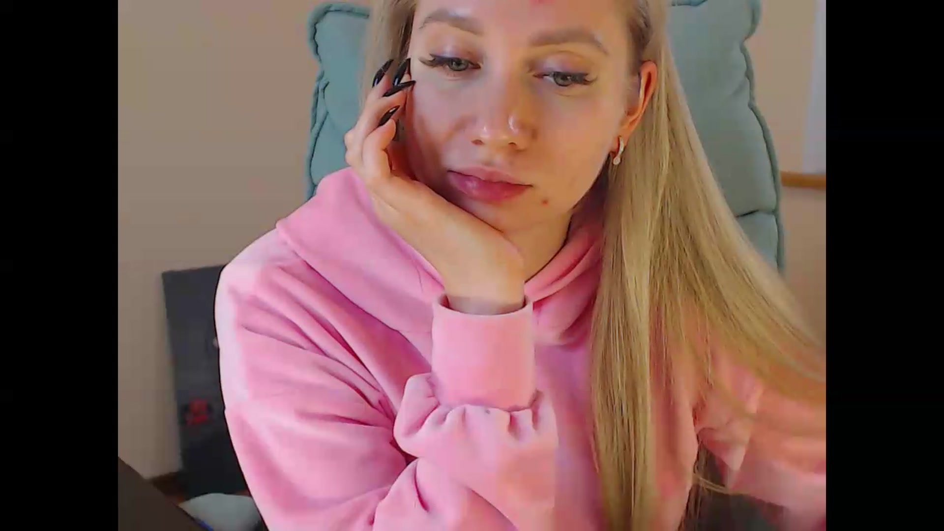 Gallery image thumbnail from Miss_Sylvia's myfreecams stream on, 05/17/2026, 19:55 image 15 of 20