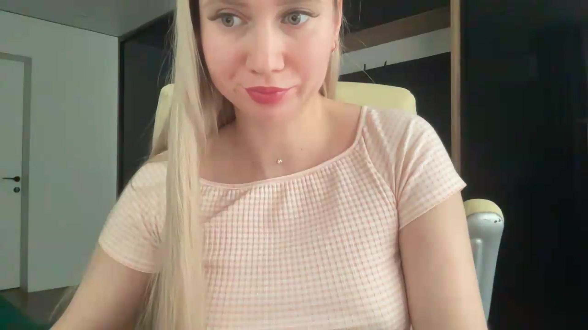 Gallery image thumbnail from Miss_Sylvia's myfreecams stream on, 05/18/2026, 16:14 image 8 of 20