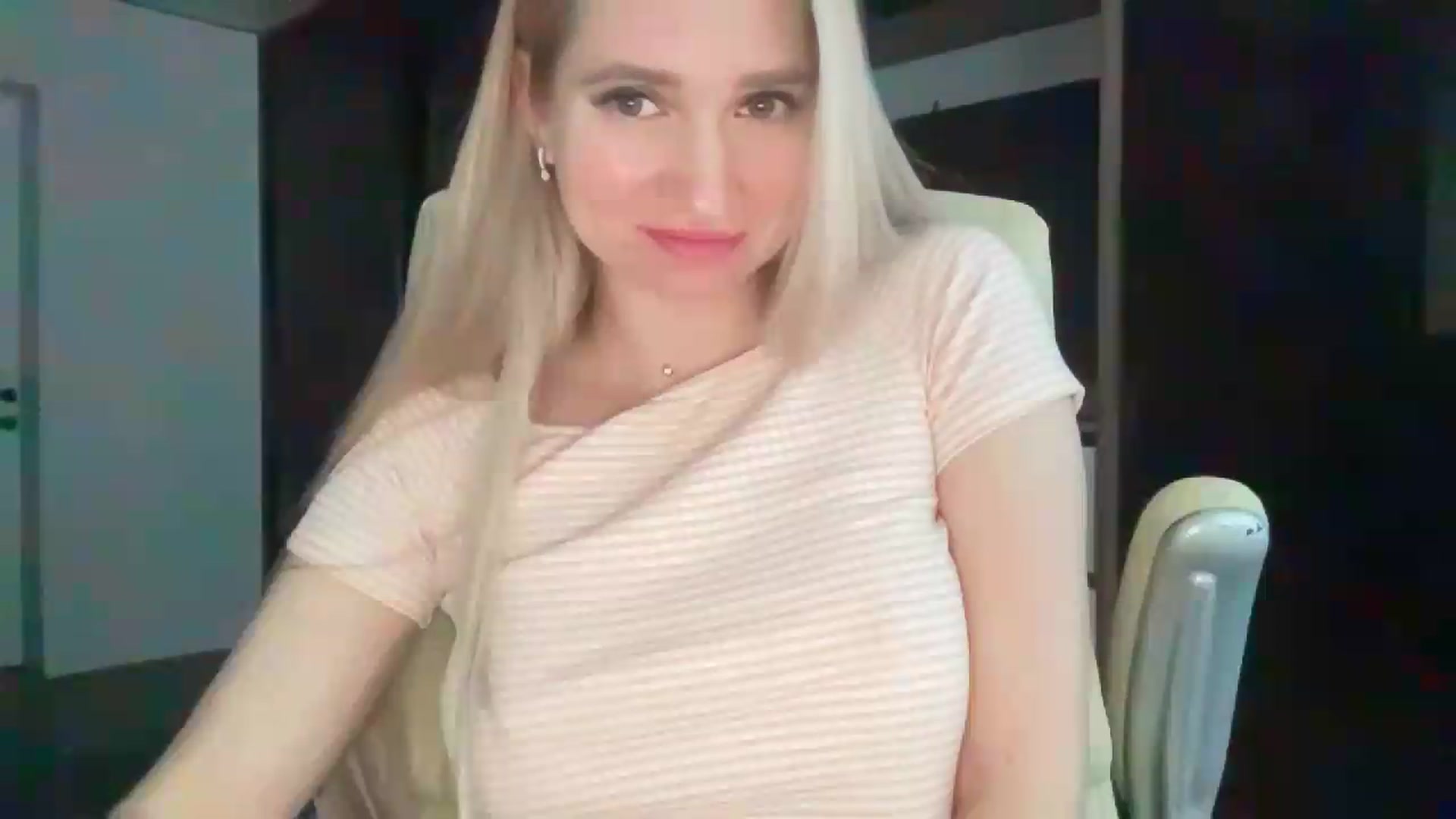 Gallery image thumbnail from Miss_Sylvia's myfreecams stream on, 05/18/2026, 17:50 image 15 of 20