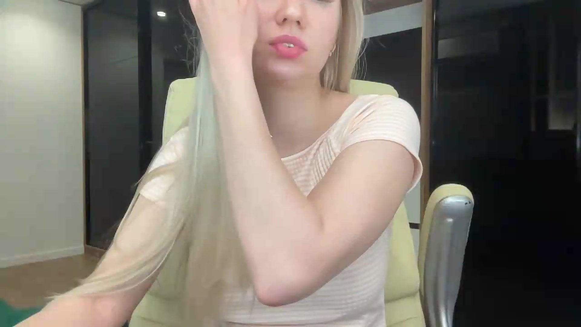 Gallery image thumbnail from Miss_Sylvia's myfreecams stream on, 05/18/2026, 20:14 image 14 of 20