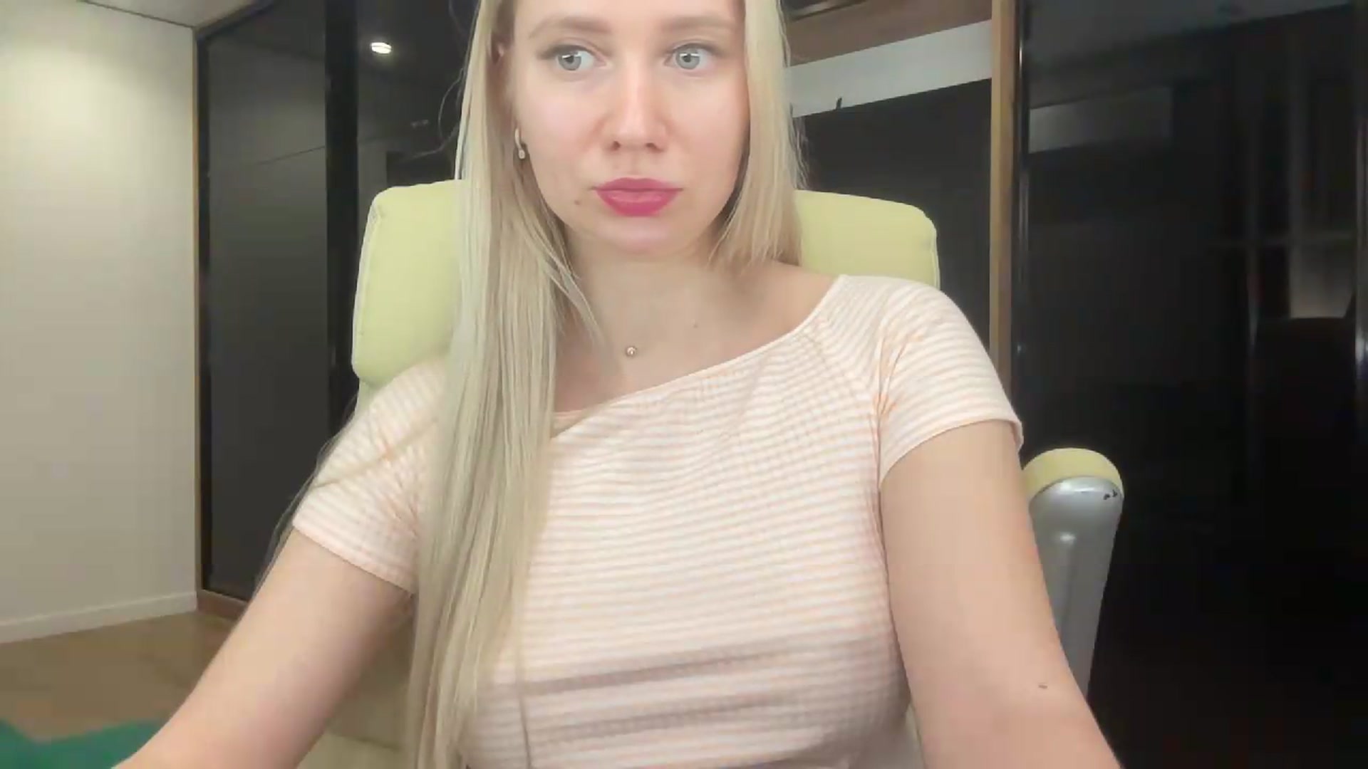 Gallery image thumbnail from Miss_Sylvia's myfreecams stream on, 05/18/2026, 20:14 image 2 of 20
