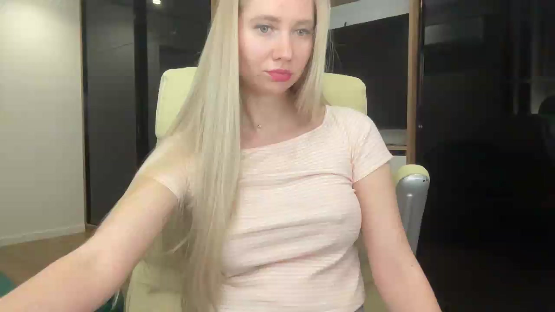 Gallery image thumbnail from Miss_Sylvia's myfreecams stream on, 05/18/2026, 20:14 image 19 of 20