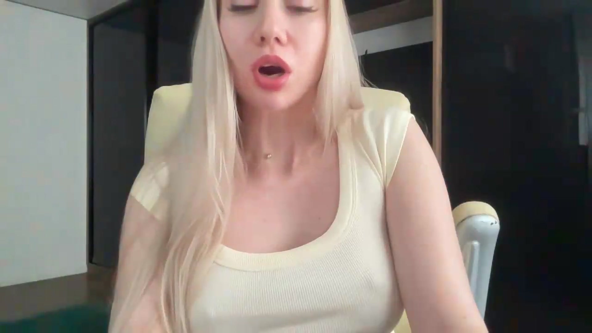 Gallery image thumbnail from Miss_Sylvia's myfreecams stream on, 05/19/2026, 17:48 image 6 of 20