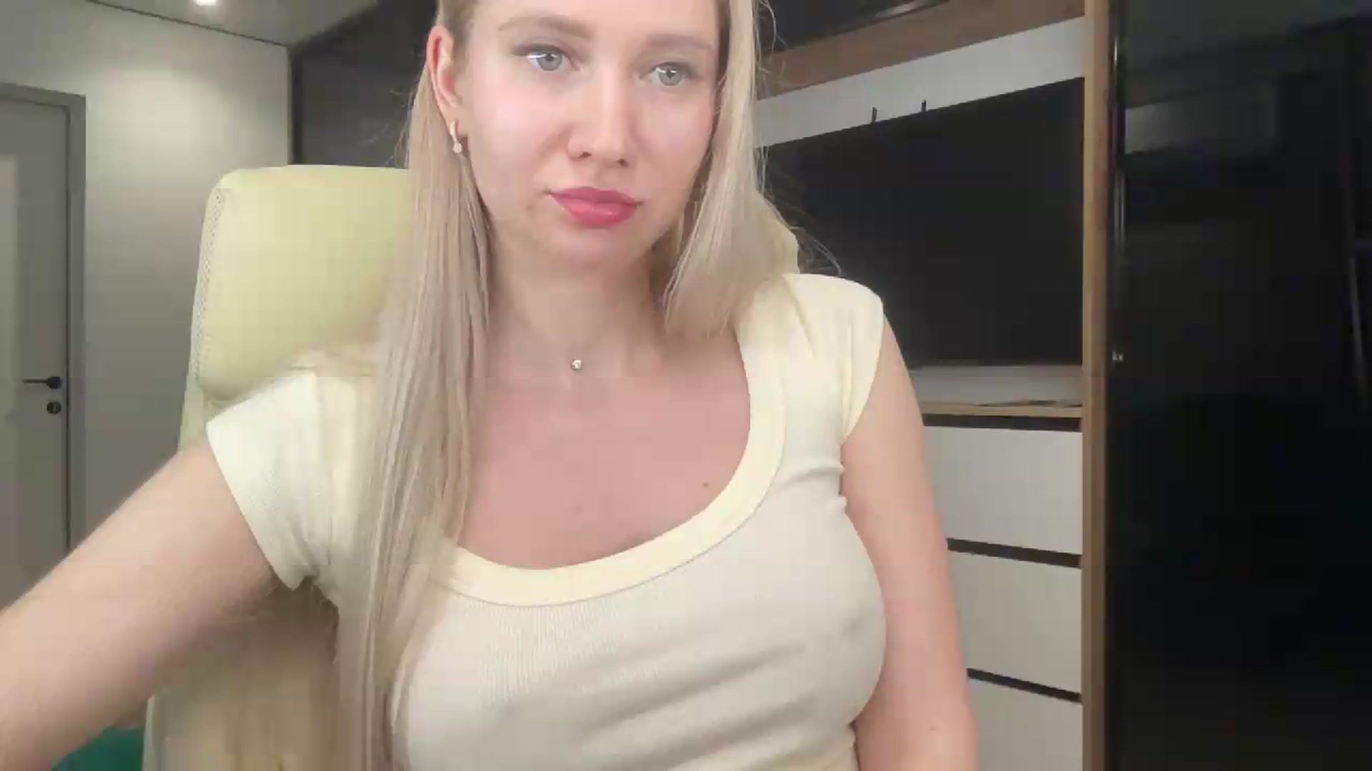Gallery image thumbnail from Miss_Sylvia's myfreecams stream on, 05/19/2026, 18:47 image 5 of 20