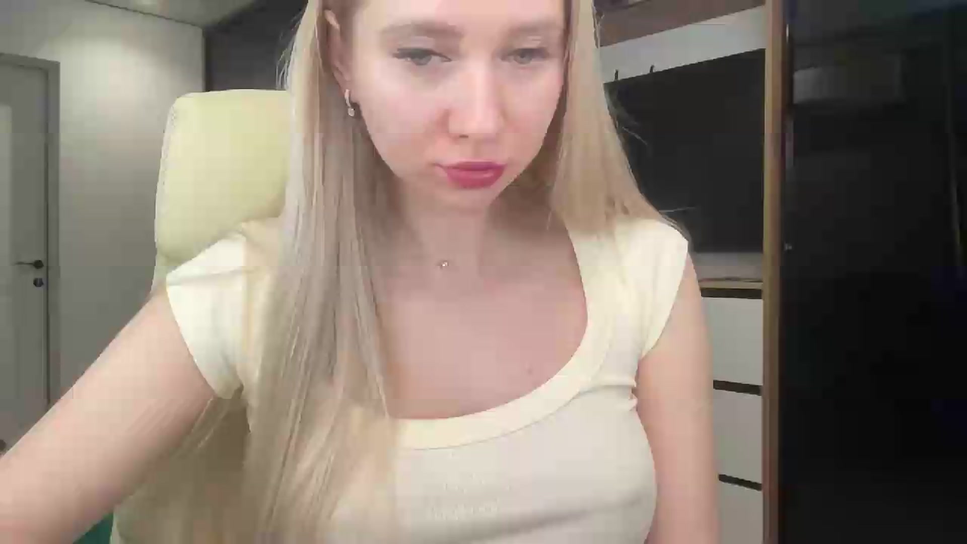 Gallery image thumbnail from Miss_Sylvia's myfreecams stream on, 05/19/2026, 18:47 image 12 of 20