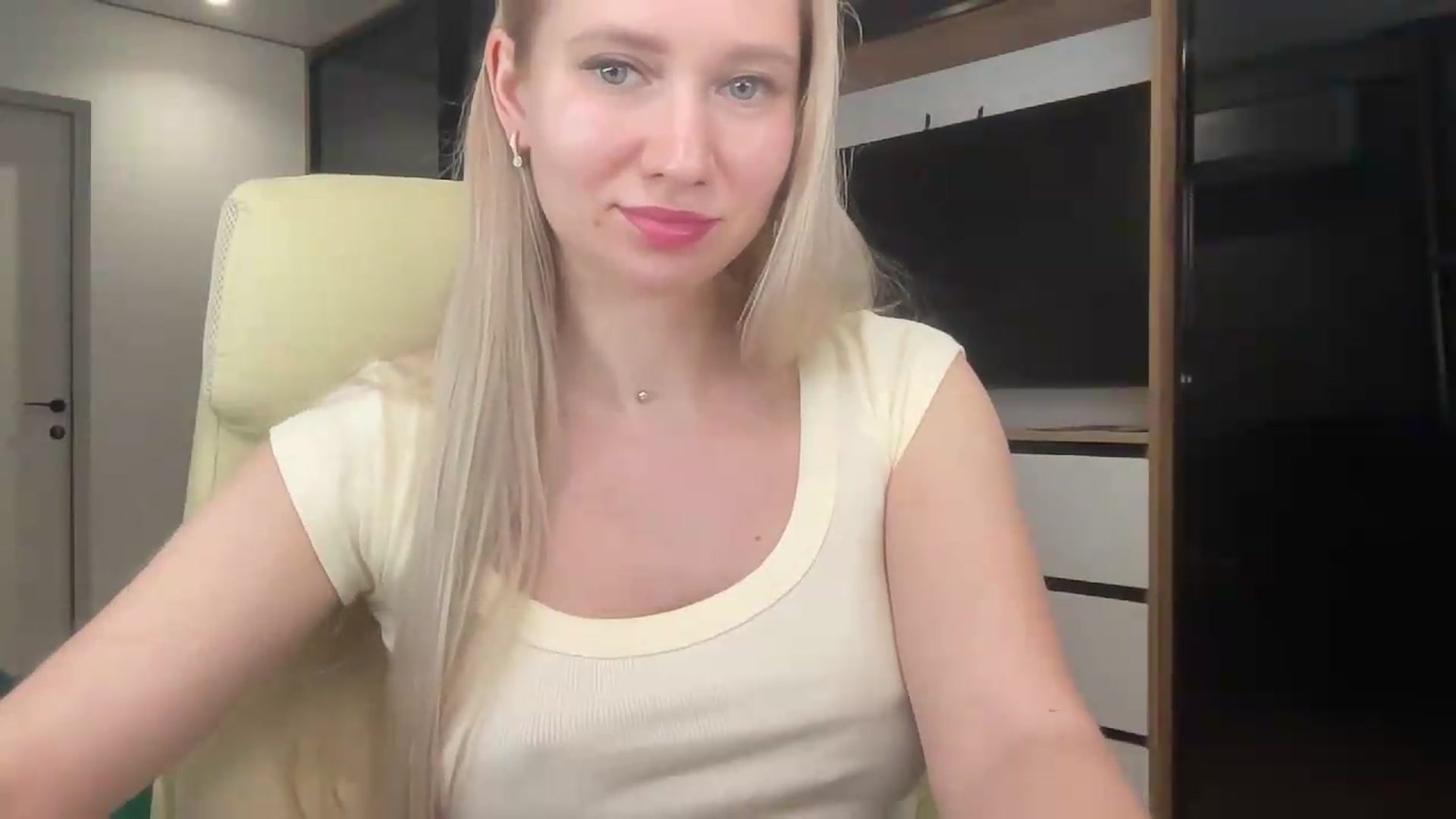 Gallery image thumbnail from Miss_Sylvia's myfreecams stream on, 05/19/2026, 18:47 image 6 of 20